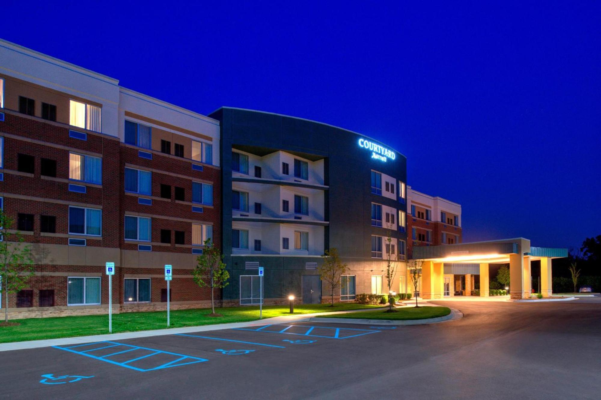 Hotel Courtyard By Marriott Detroit Farmington Farmington Hills Exterior foto